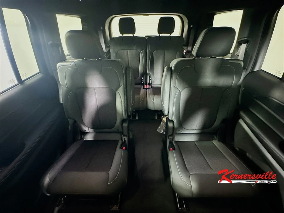 2025 Jeep KL Cherokee - Image 10 of 21