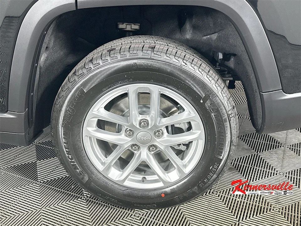 2025 Jeep KL Cherokee - Image 17 of 21