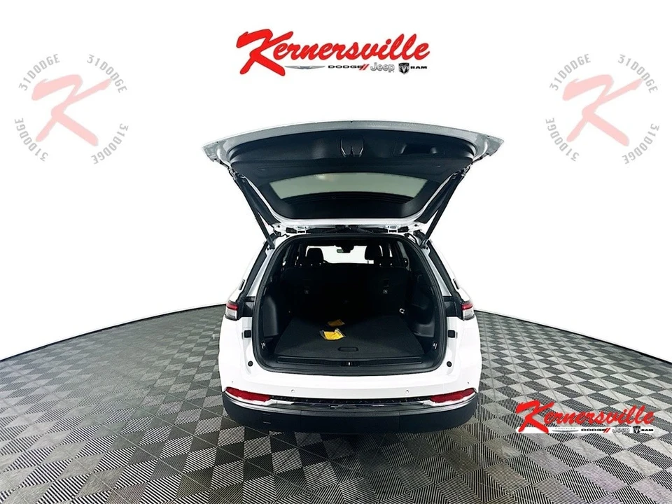 2025 Jeep KL Cherokee - Image 15 of 21