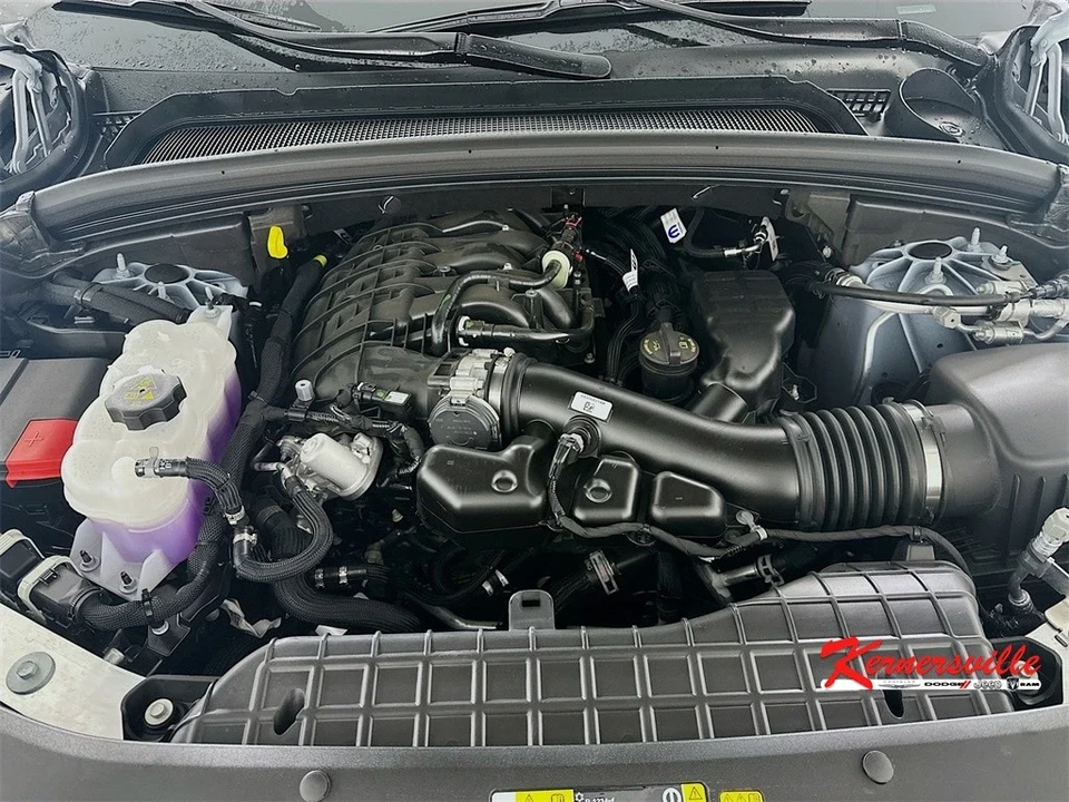 2025 Jeep WL Grand Cherokee - Image 17 of 21