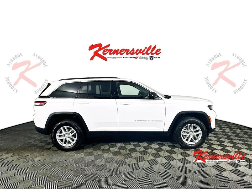 2025 Jeep KL Cherokee - Image 8 of 21