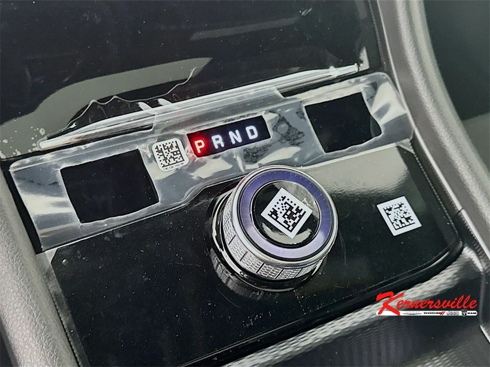 2025 Jeep KL Cherokee - Image 12 of 21