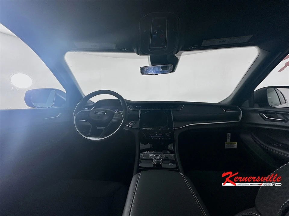 2025 Jeep KL Cherokee - Image 9 of 21