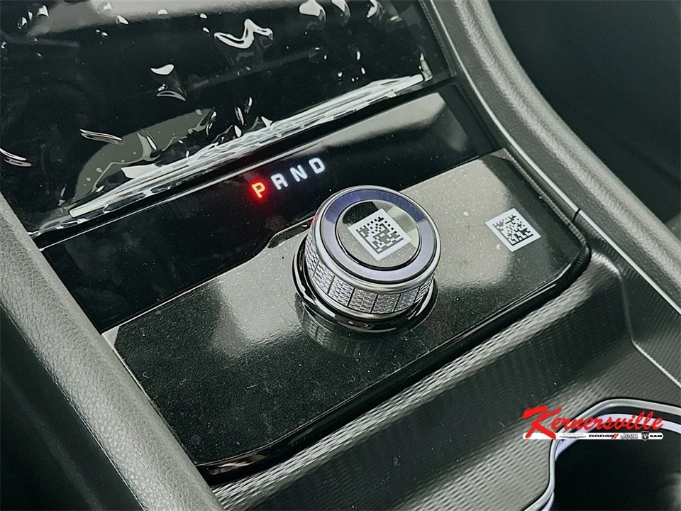 2025 Jeep KL Cherokee - Image 11 of 21