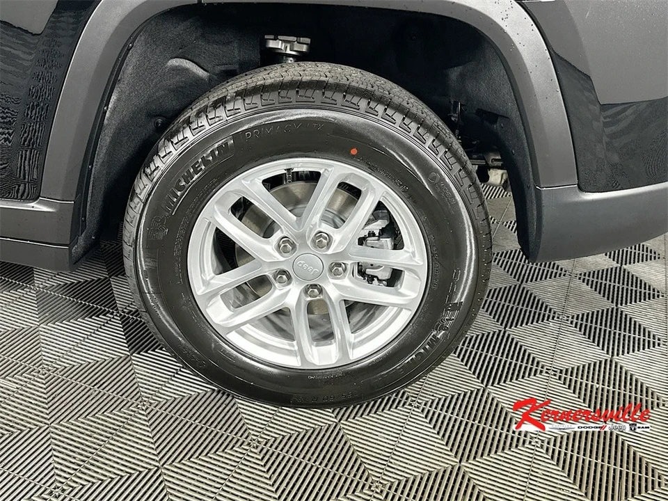 2025 Jeep WL Grand Cherokee - Image 17 of 21