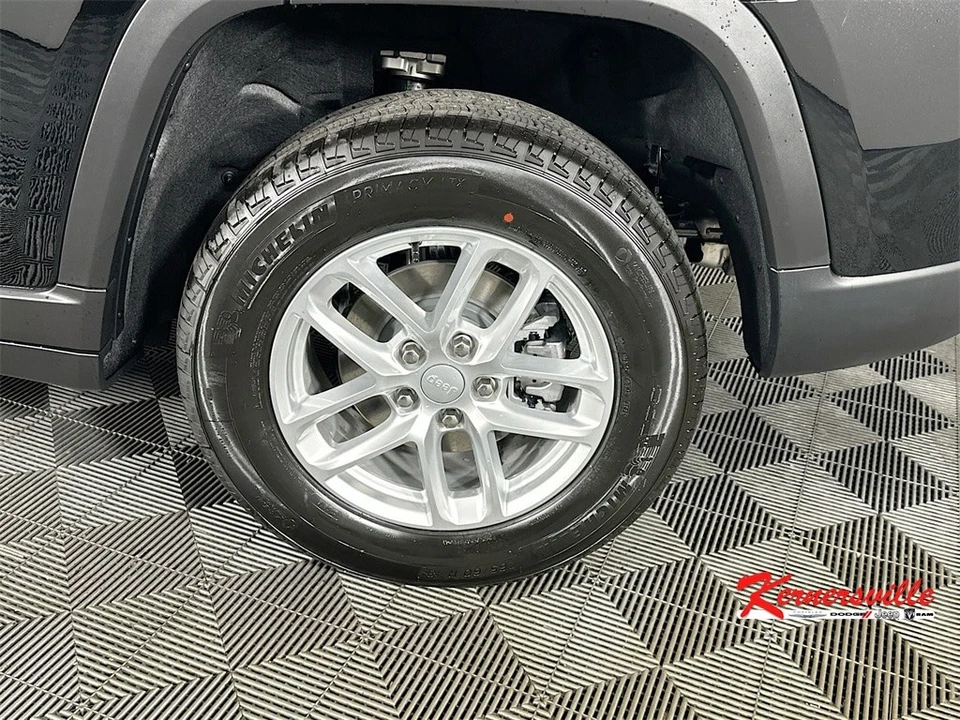 2025 Jeep WL Grand Cherokee - Image 17 of 21