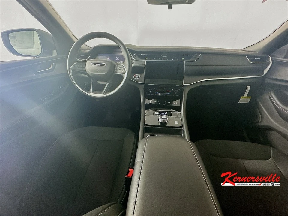 2025 Jeep WL Grand Cherokee - Image 9 of 12