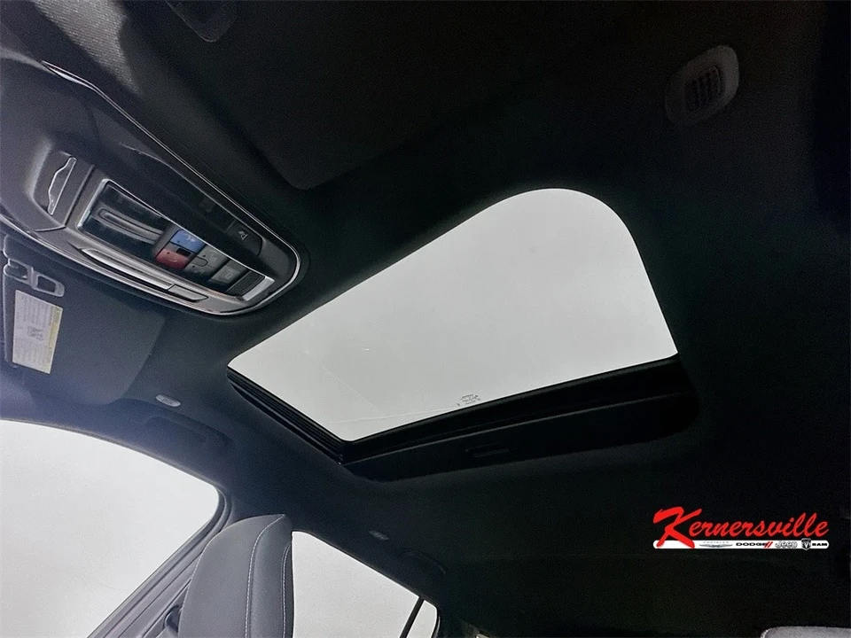 2025 Jeep WL Grand Cherokee - Image 14 of 21