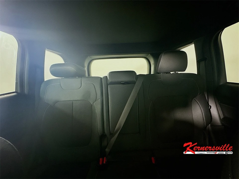 2025 Jeep WL Grand Cherokee - Image 10 of 21