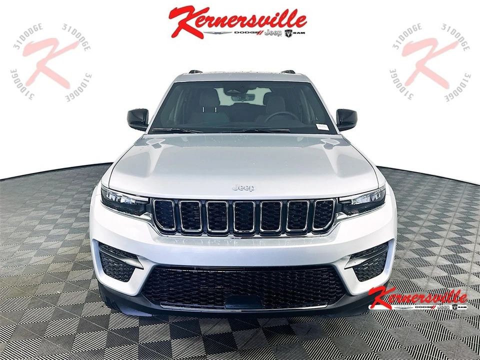 2025 Jeep WL Grand Cherokee - Image 2 of 12