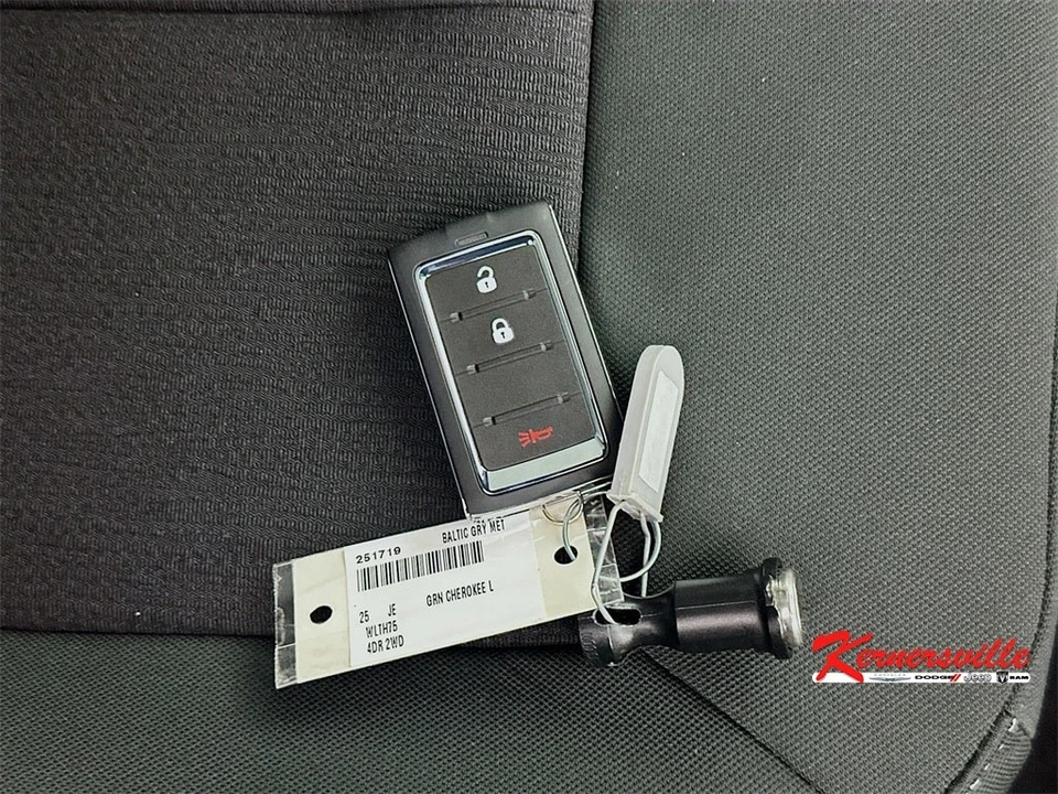 2025 Jeep KL Cherokee - Image 19 of 21