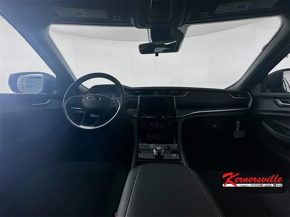 2025 Jeep WL Grand Cherokee - Image 9 of 12