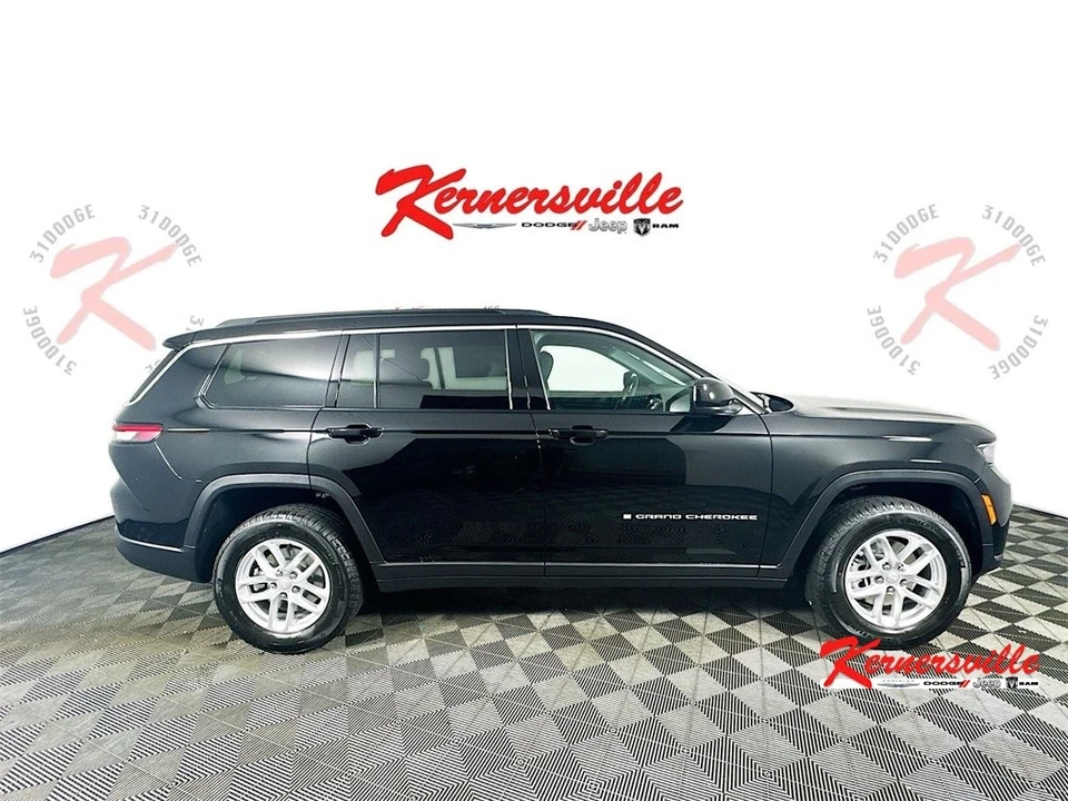 2025 Jeep WL Grand Cherokee - Image 8 of 12