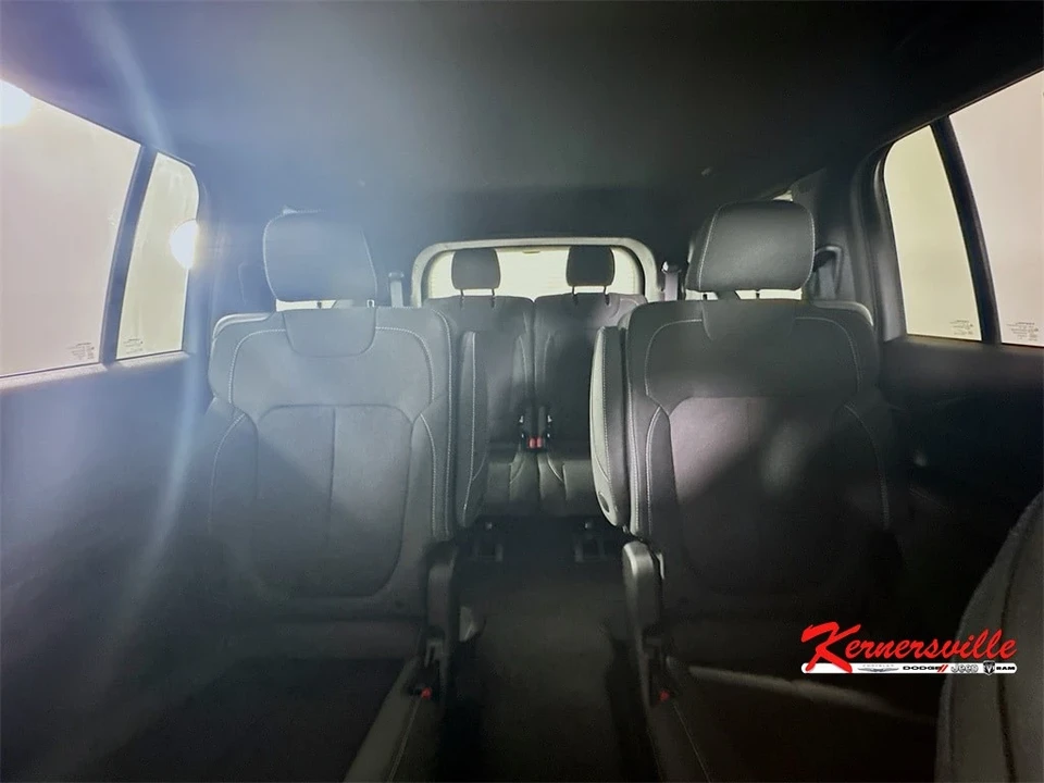 2025 Jeep KL Cherokee - Image 10 of 21