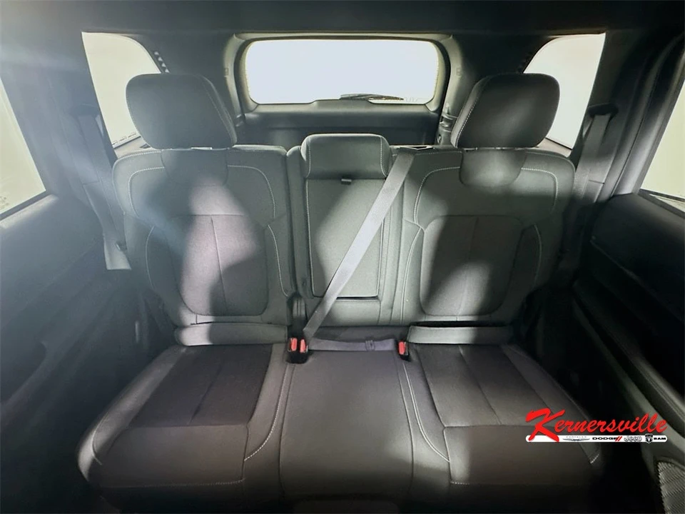 2025 Jeep KL Cherokee - Image 10 of 21