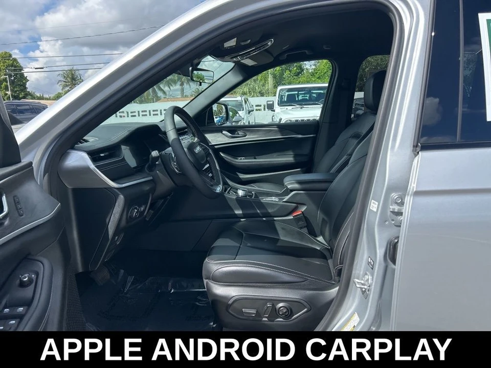 2025 Jeep WL Grand Cherokee - Image 10 of 12