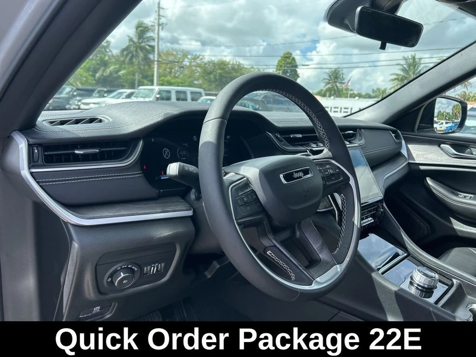 2025 Jeep WL Grand Cherokee - Image 11 of 12