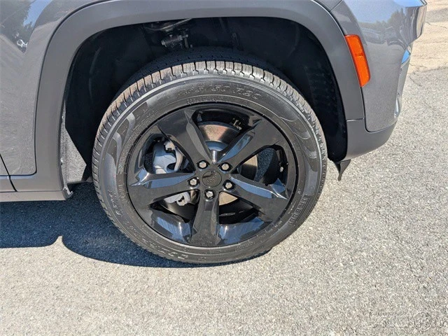 2025 Jeep WL Grand Cherokee - Image 11 of 12