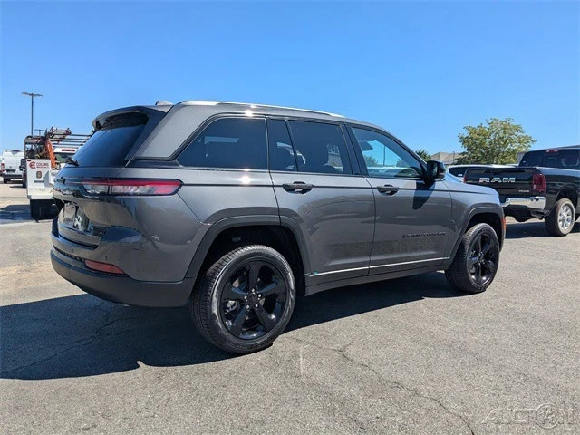 2025 Jeep WL Grand Cherokee - Image 4 of 12