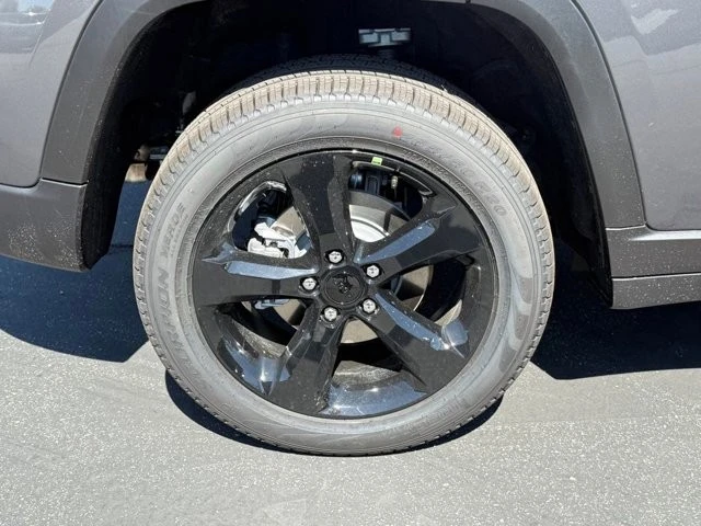 2025 Jeep WL Grand Cherokee - Image 10 of 12