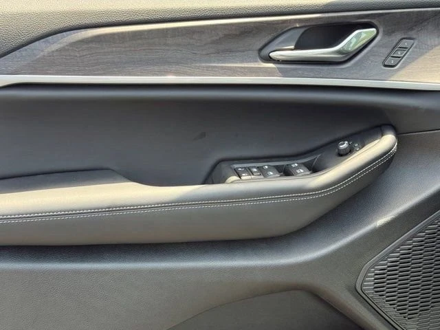2025 Jeep WL Grand Cherokee - Image 11 of 12