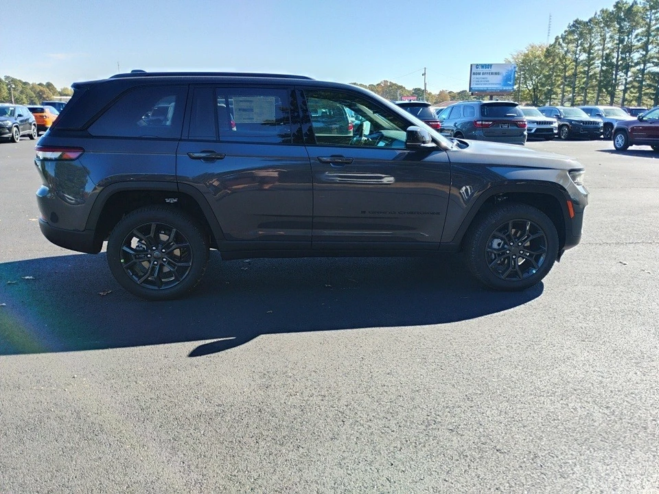 2025 Jeep WL Grand Cherokee - Image 4 of 12