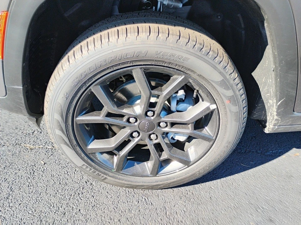 2025 Jeep WL Grand Cherokee - Image 9 of 12