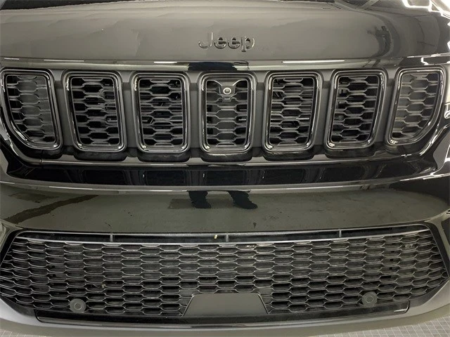 2025 Jeep WL Grand Cherokee - Image 9 of 12