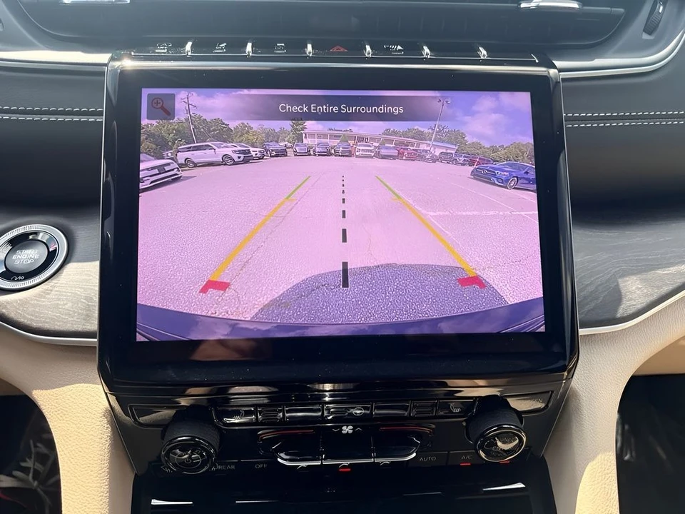 2025 Jeep WL Grand Cherokee - Image 11 of 24