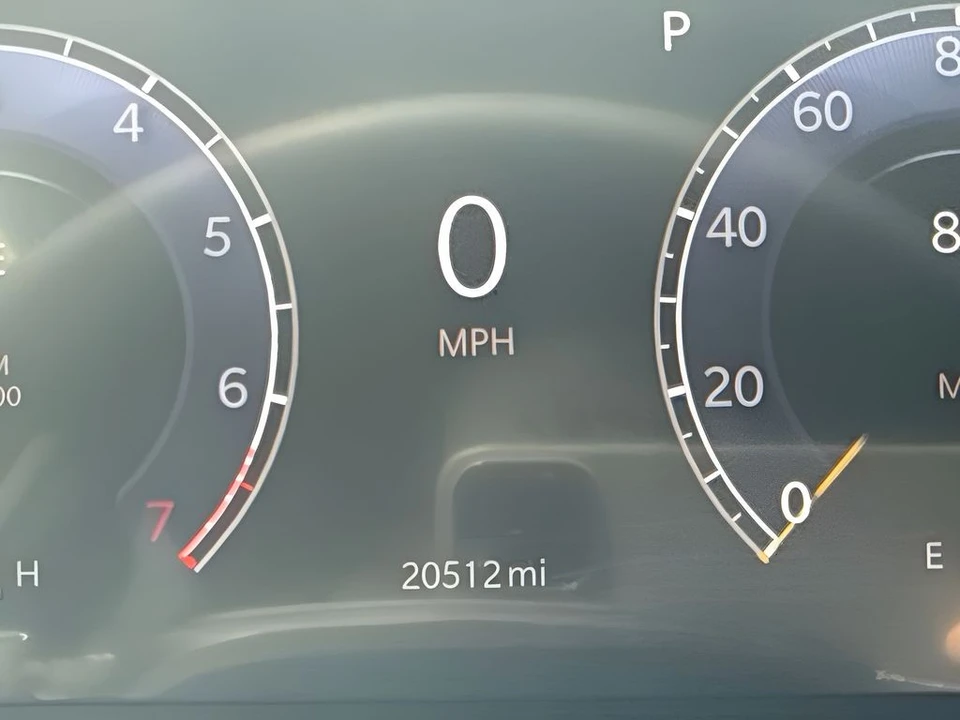 2025 Jeep WL Grand Cherokee - Image 16 of 24