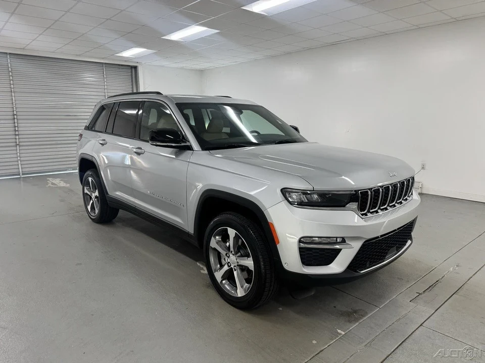2025 Jeep WL Grand Cherokee - Image 2 of 10