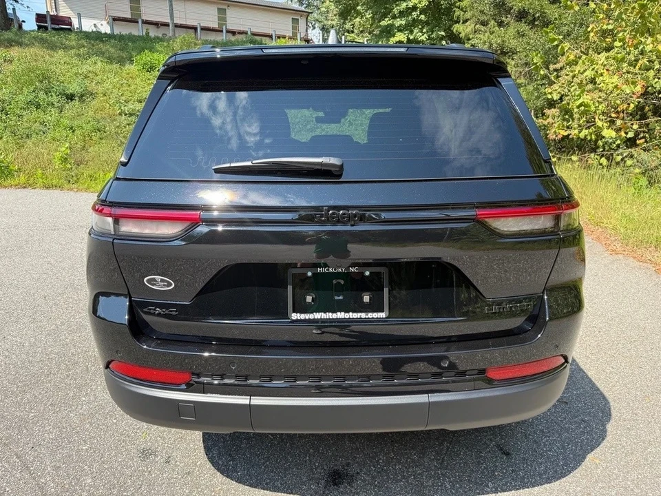 2025 Jeep WL Grand Cherokee - Image 8 of 21