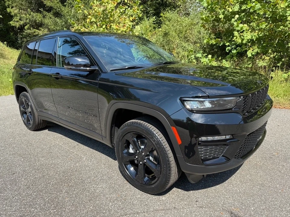 2025 Jeep WL Grand Cherokee - Image 5 of 21
