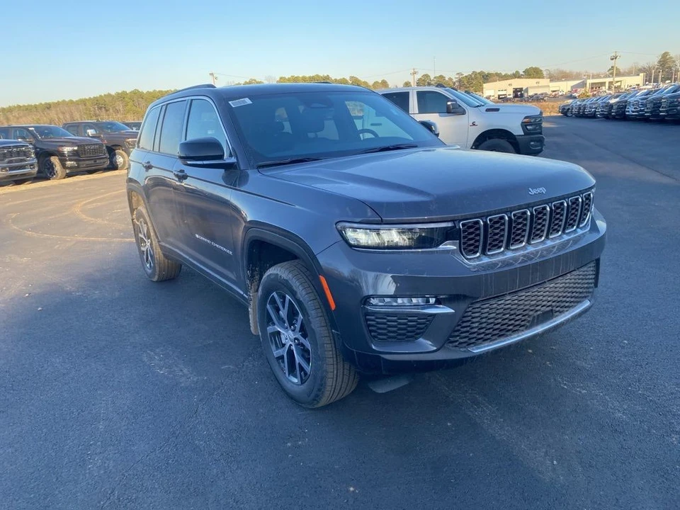 2025 Jeep WL Grand Cherokee - Image 3 of 12