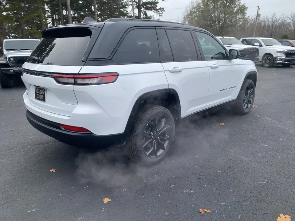 2025 Jeep WL Grand Cherokee - Image 5 of 12