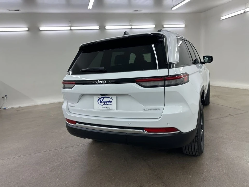 2025 Jeep WL Grand Cherokee - Image 10 of 12