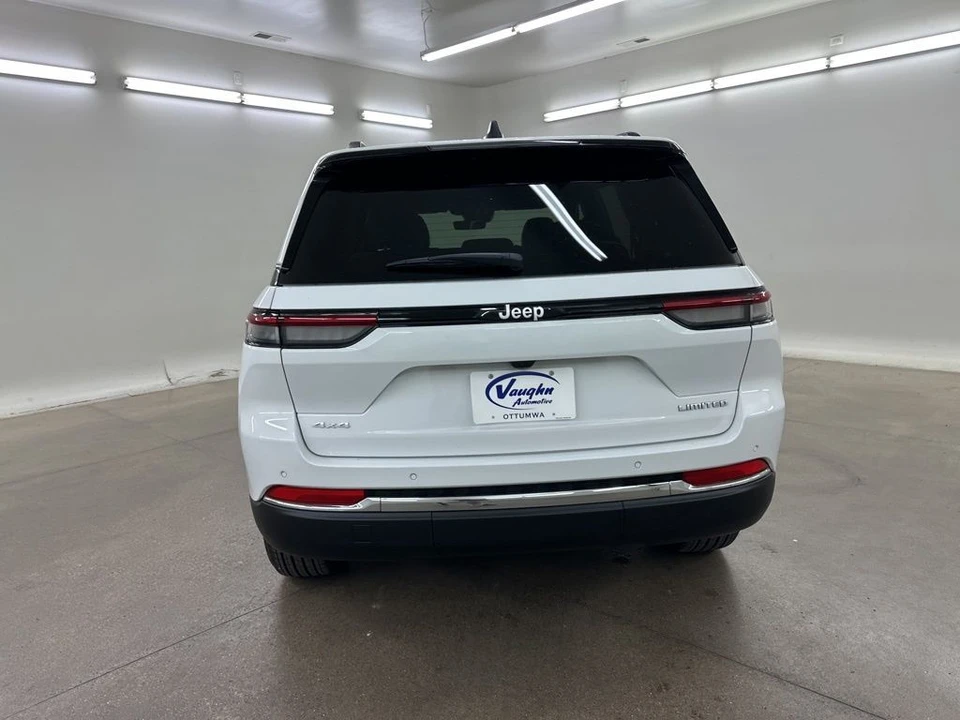2025 Jeep WL Grand Cherokee - Image 9 of 12