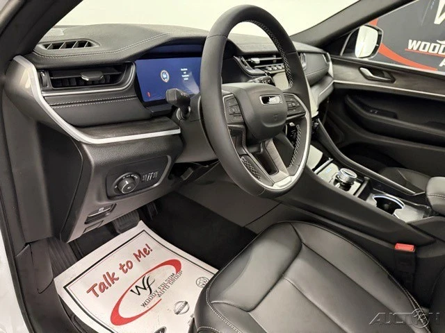 2025 Jeep WL Grand Cherokee - Image 11 of 12