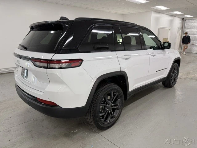 2025 Jeep WL Grand Cherokee - Image 5 of 12