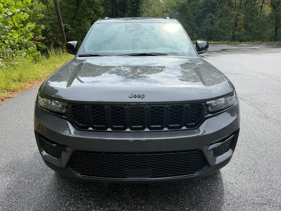 2025 Jeep WL Grand Cherokee - Image 4 of 21