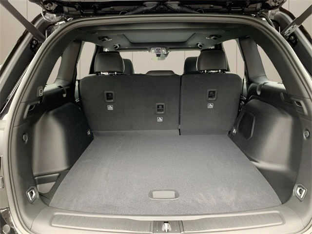 2025 Jeep WL Grand Cherokee - Image 15 of 21
