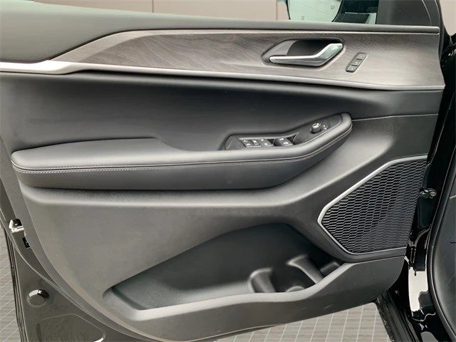 2025 Jeep WL Grand Cherokee - Image 16 of 21