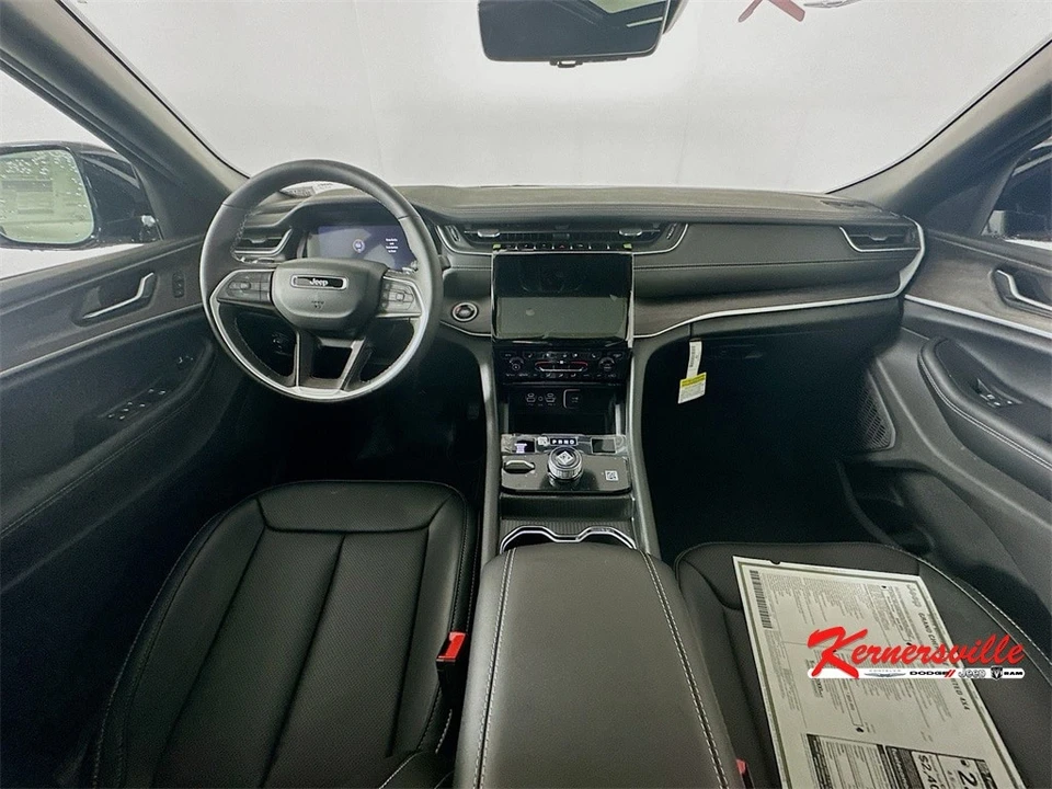 2025 Jeep WL Grand Cherokee - Image 9 of 12