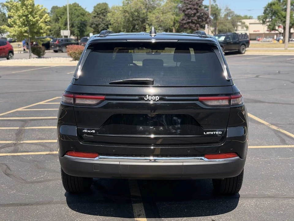 2025 Jeep WL Grand Cherokee - Image 7 of 24