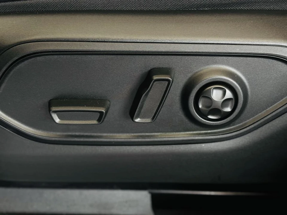 2025 Jeep WL Grand Cherokee - Image 31 of 31