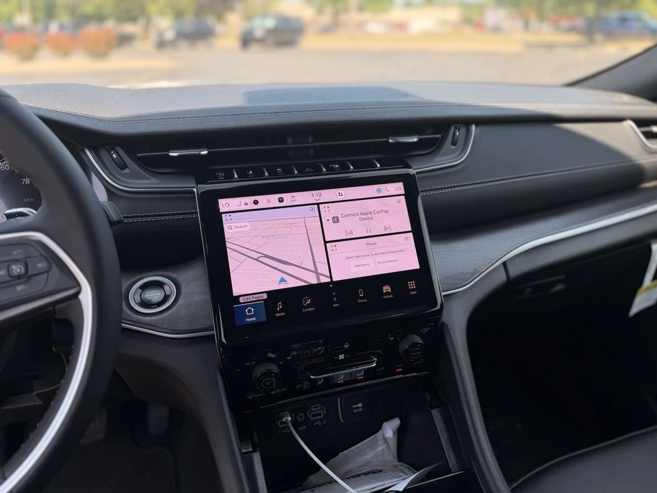 2025 Jeep WL Grand Cherokee - Image 21 of 24