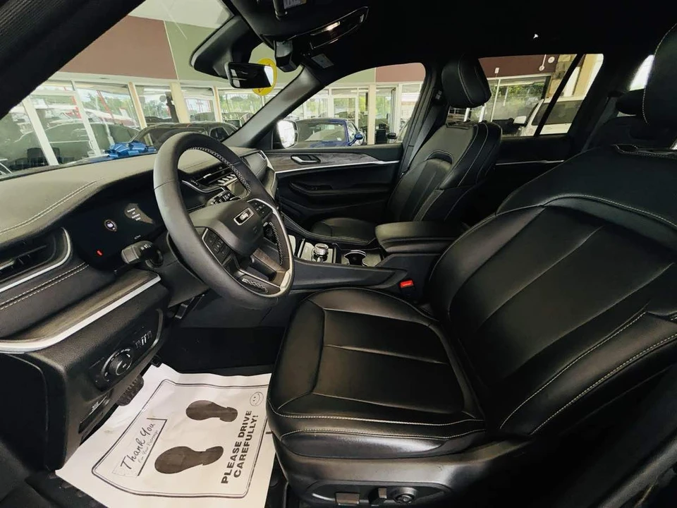 2025 Jeep WL Grand Cherokee - Image 30 of 31