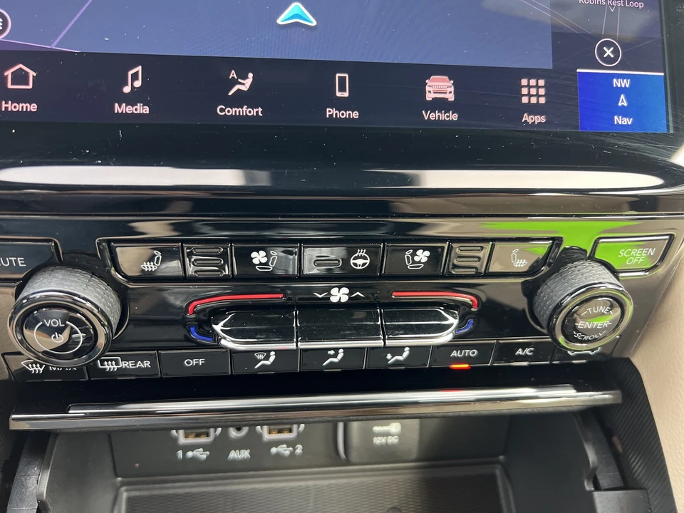 2025 Jeep WL Grand Cherokee - Image 26 of 31