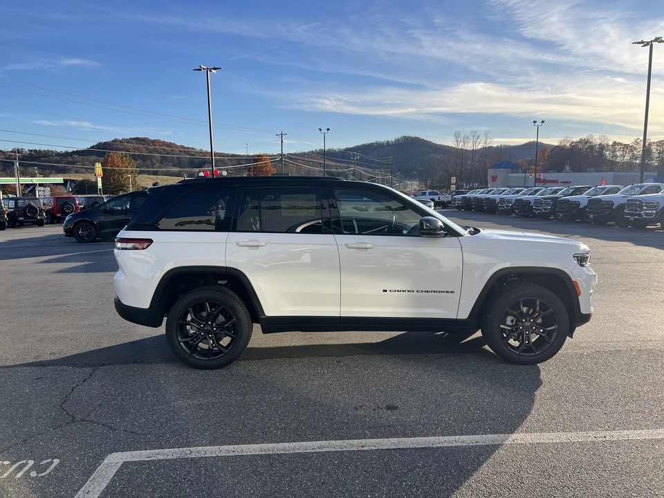 2025 Jeep WL Grand Cherokee - Image 4 of 21