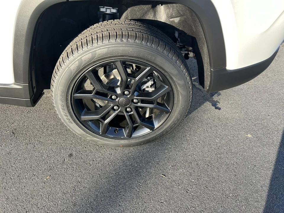 2025 Jeep WL Grand Cherokee - Image 11 of 21